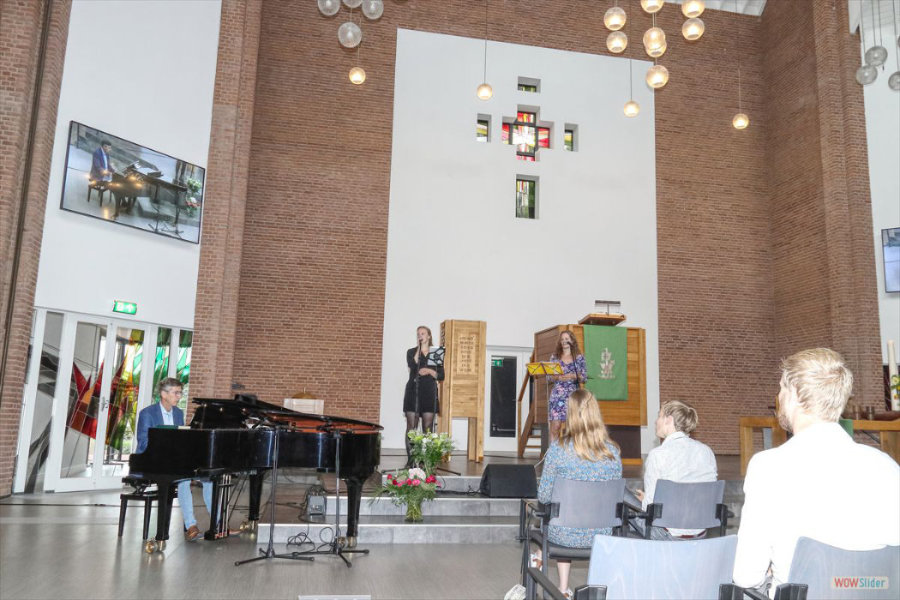 22IMG_5110DHR Realistic